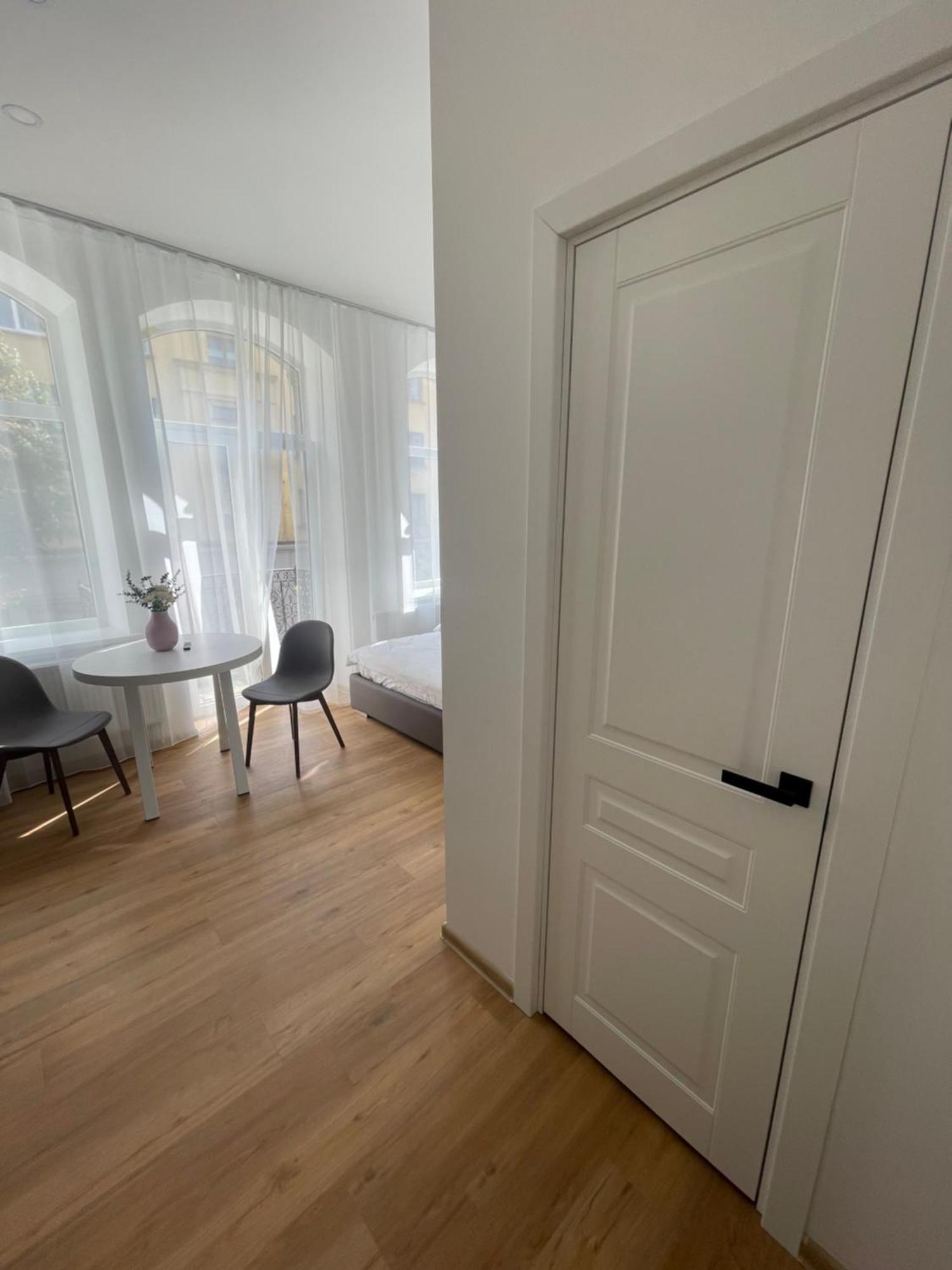 River House City Center Каунас Экстерьер фото